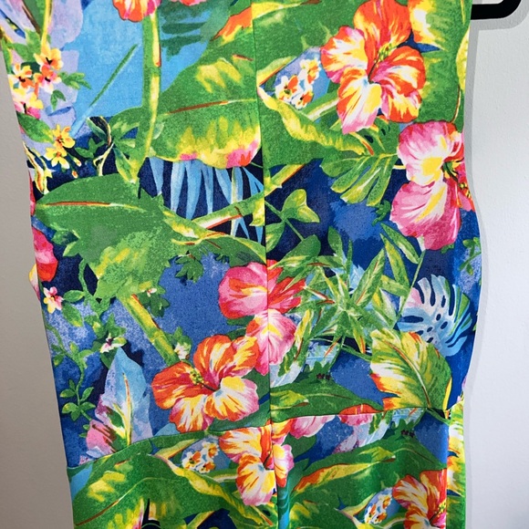 EUC Like New Lauren Ralph Lauren V-neck Floral sleeveless dress - Picture 8 of 8